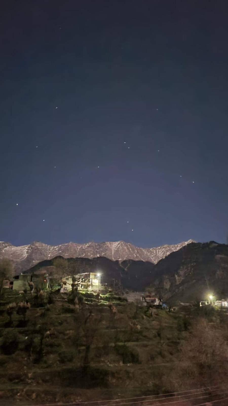 דרמסאלה Mcleodganj Diaries Guest House מראה חיצוני תמונה