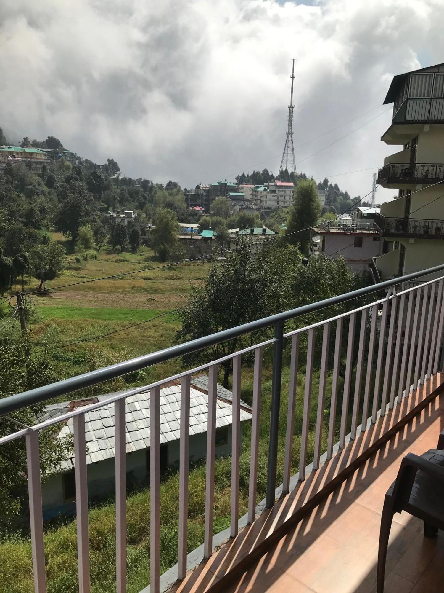 דרמסאלה Mcleodganj Diaries Guest House מראה חיצוני תמונה