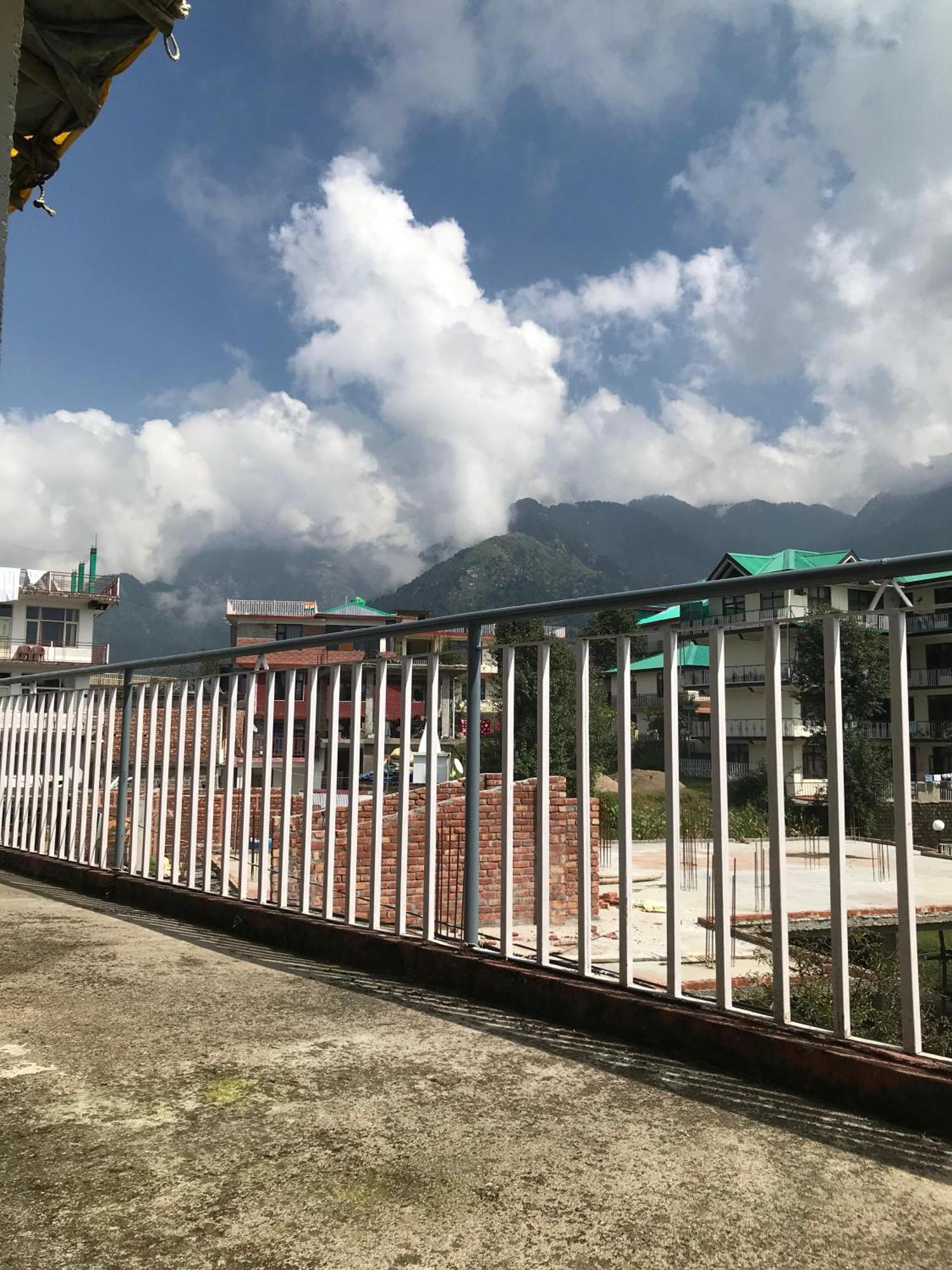 דרמסאלה Mcleodganj Diaries Guest House מראה חיצוני תמונה